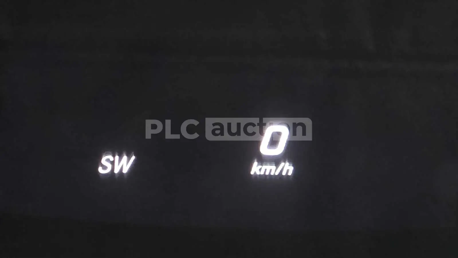 Mercedes-Benz E 220 d* DISTRONIC* ПОДГРЕВИ* ПАНОРАМА* АВТОКРЕДИТ , снимка 4 - Автомобили и джипове - 54553350
