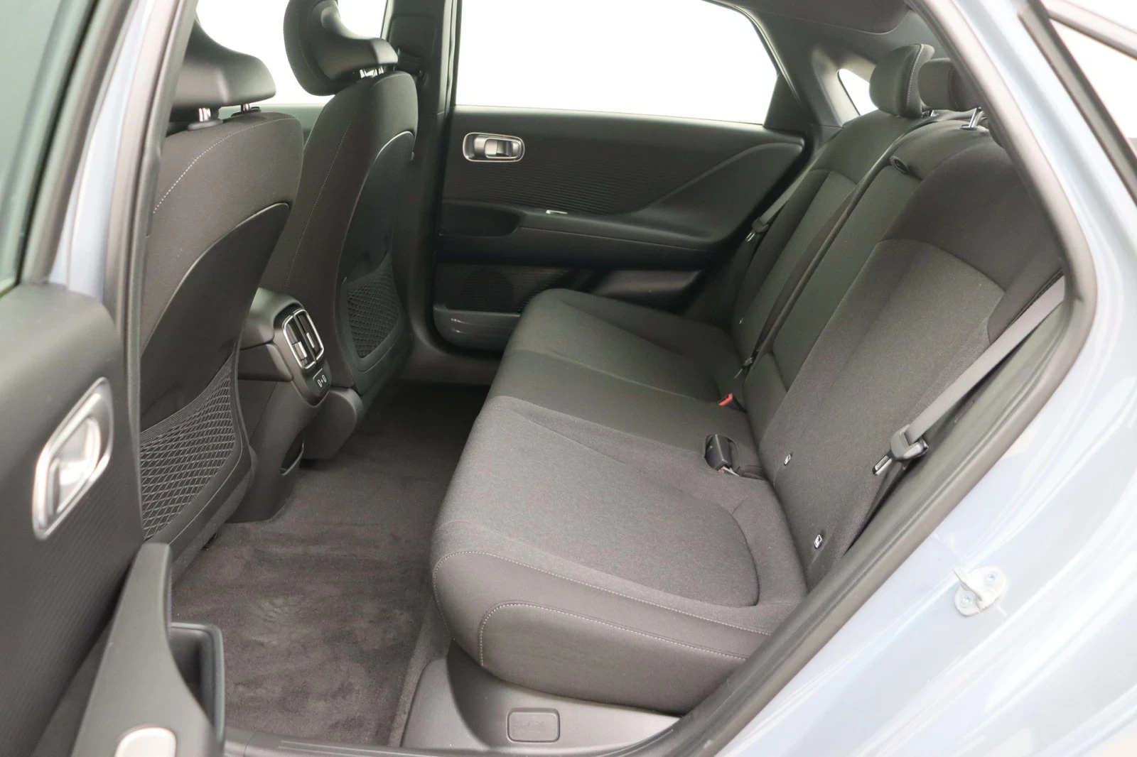 Hyundai Ioniq 6 Core 77kW НОВА , снимка 5 - Автомобили и джипове - 54611026
