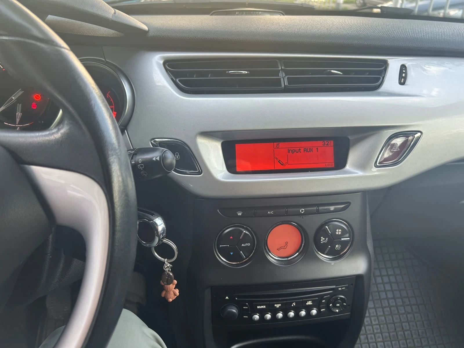 Citroen DS3, снимка 13 - Автомобили и джипове - 54635681