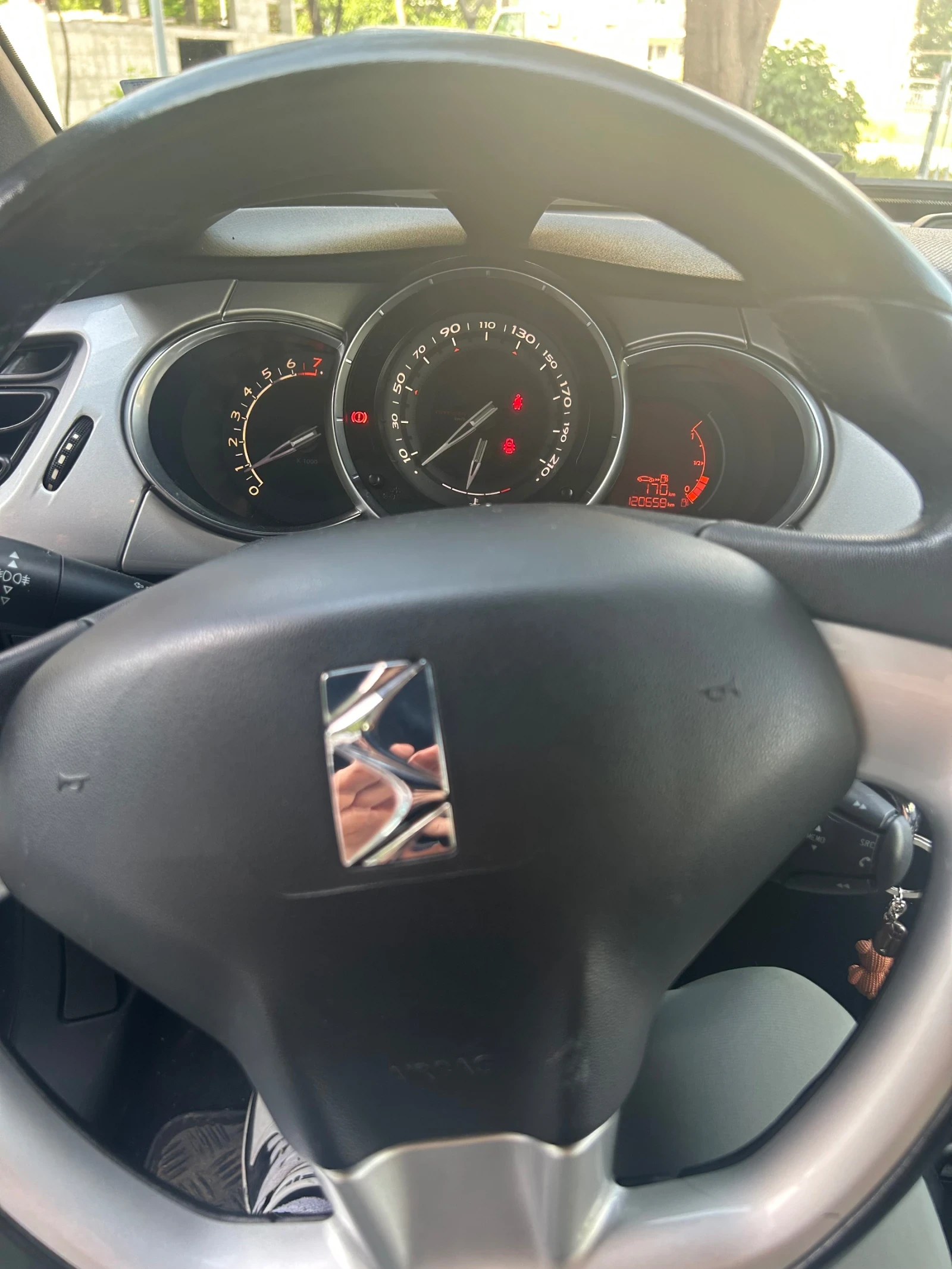 Citroen DS3, снимка 15 - Автомобили и джипове - 54635681