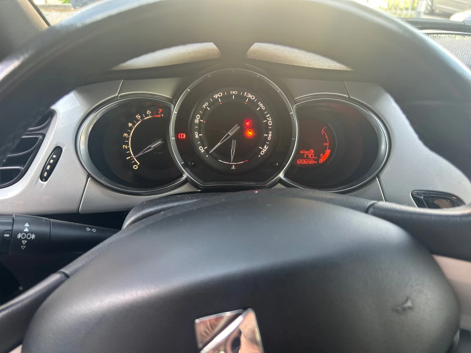 Citroen DS3, снимка 12 - Автомобили и джипове - 54635681
