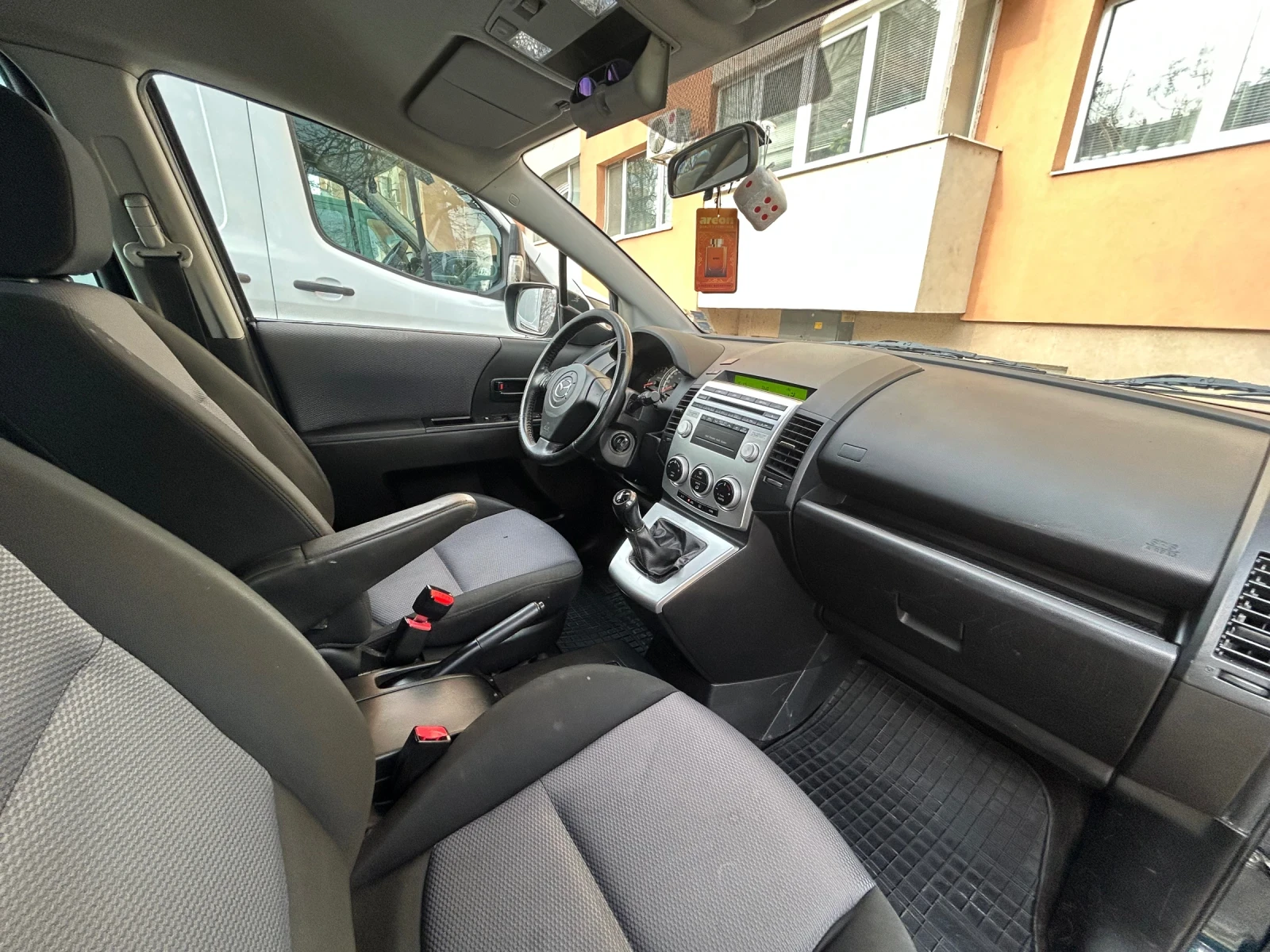 Mazda 5, снимка 6 - Автомобили и джипове - 54961234