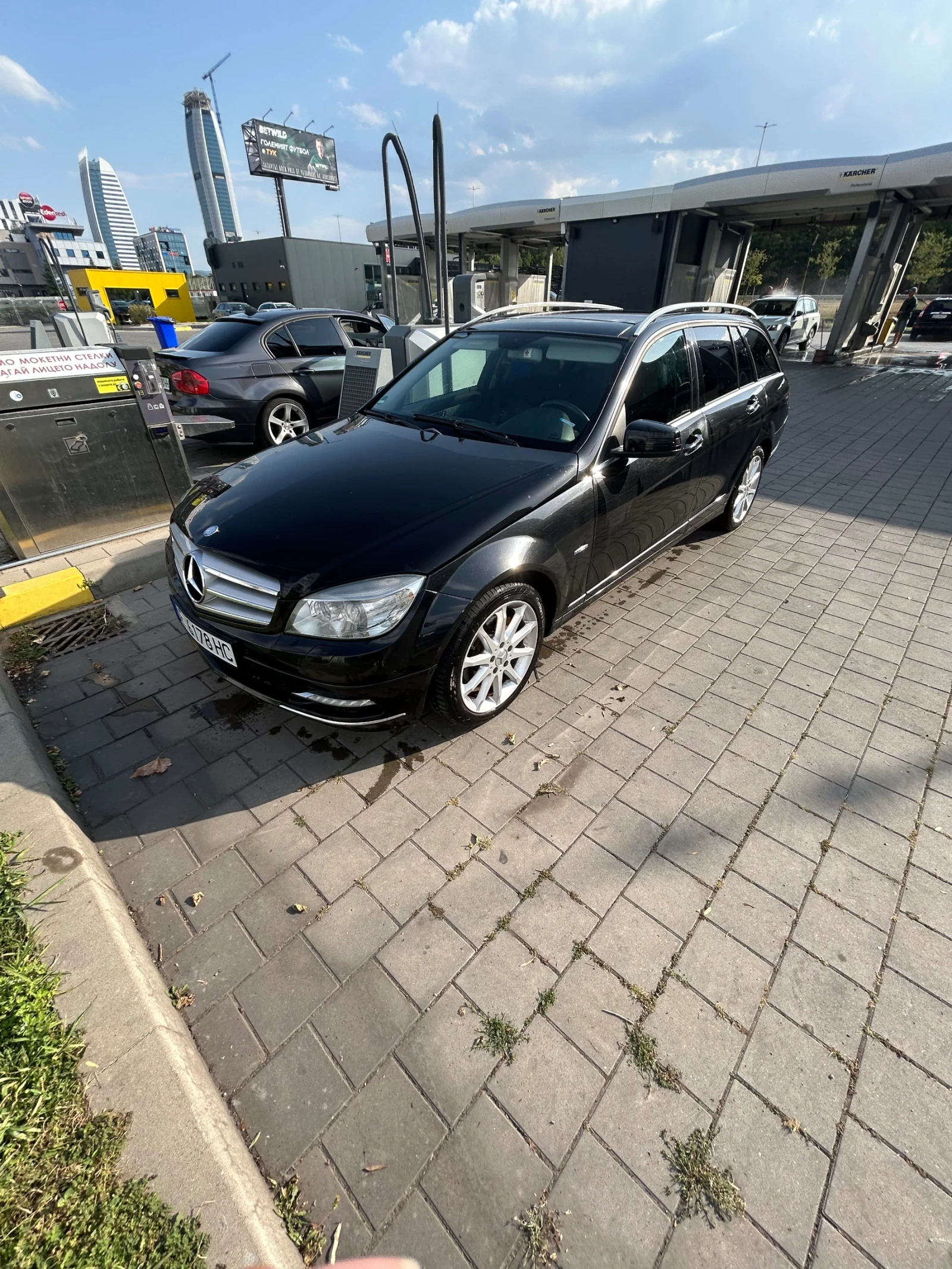 Mercedes-Benz C 220, снимка 2 - Автомобили и джипове - 55982421