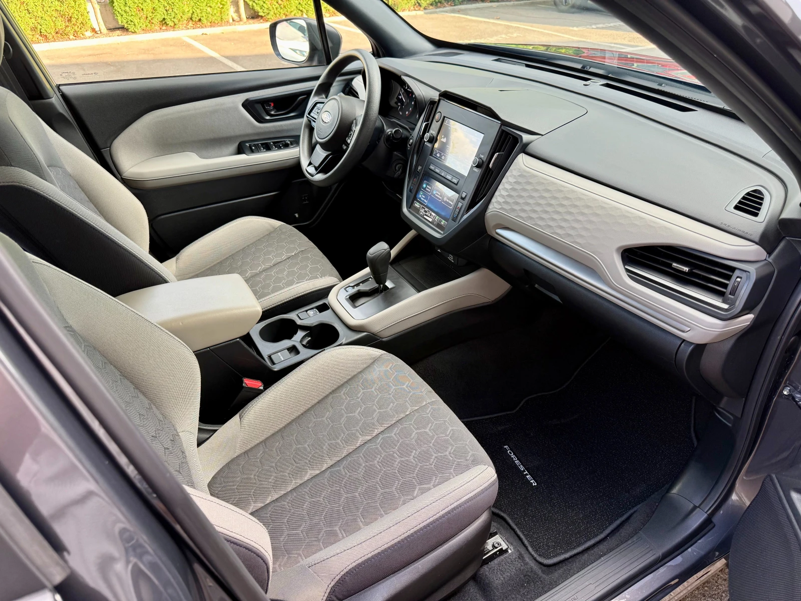 Subaru Forester 2.5 Base, снимка 10 - Автомобили и джипове - 55943034