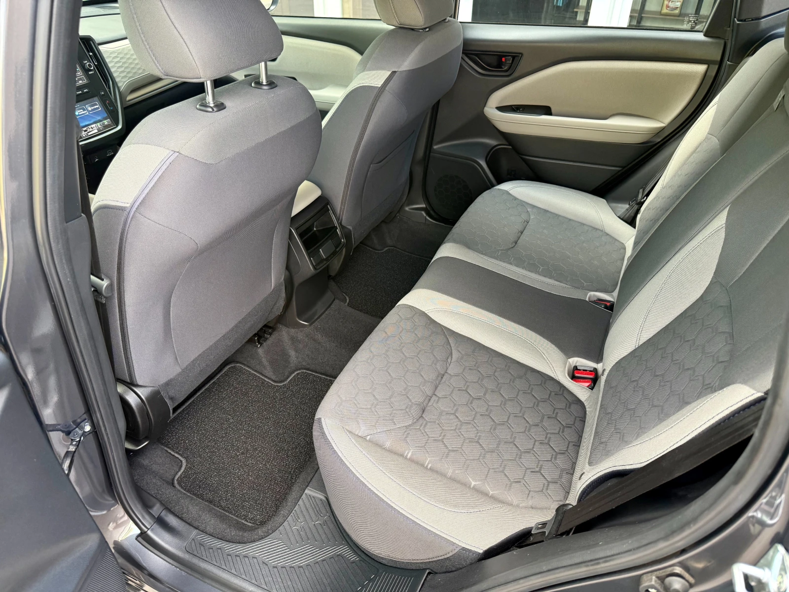 Subaru Forester 2.5 Base, снимка 14 - Автомобили и джипове - 55943034