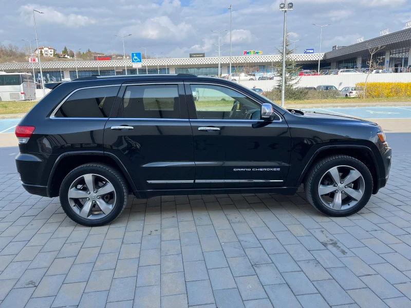 Jeep Grand cherokee Overland, снимка 4 - Автомобили и джипове - 45455807