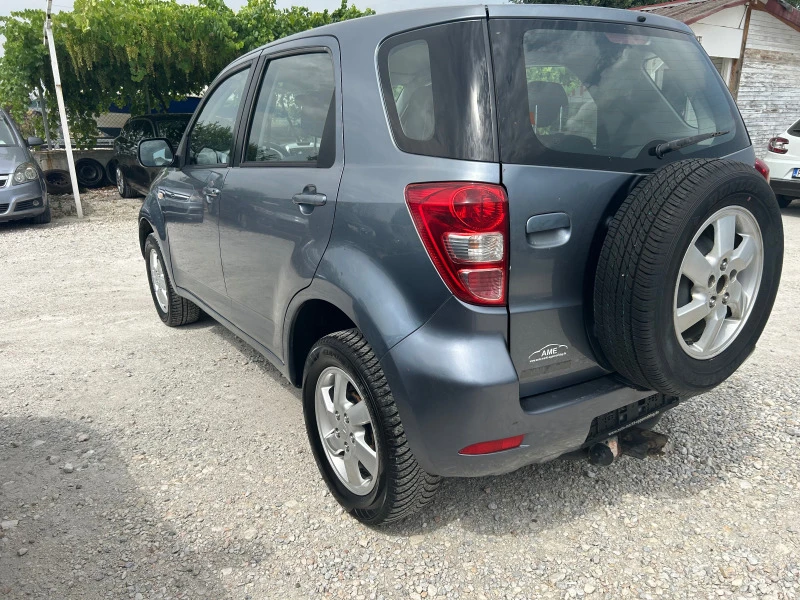 Daihatsu Terios 1.5 i, снимка 6 - Автомобили и джипове - 46599958