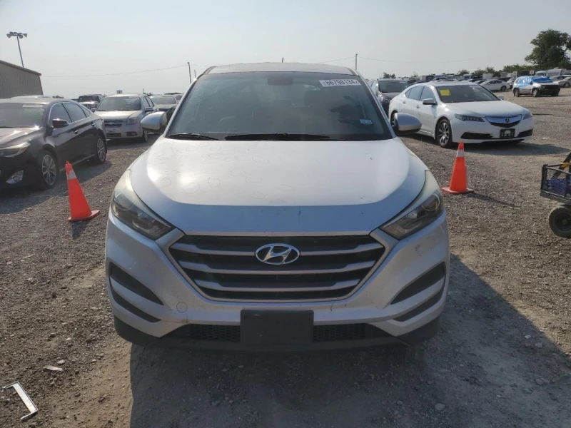 Hyundai Tucson SE 2.0, снимка 7 - Автомобили и джипове - 48675782