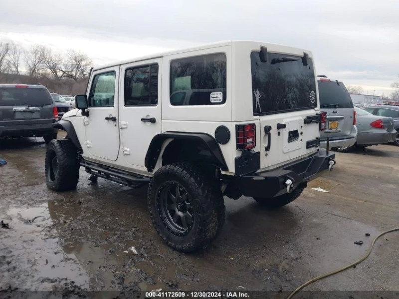 Jeep Avenger 3.6L V-6 DOHC, VVT, 285HP 4X4 Drive, снимка 8 - Автомобили и джипове - 49293090