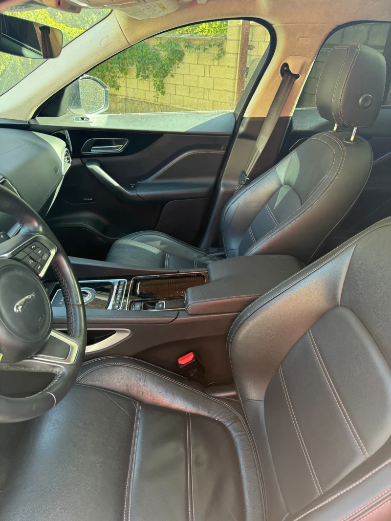 Jaguar F-PACE, снимка 4 - Автомобили и джипове - 52276358