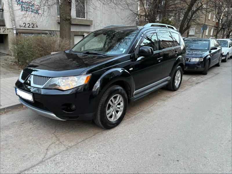 Mitsubishi Outlander, снимка 6 - Автомобили и джипове - 53182059