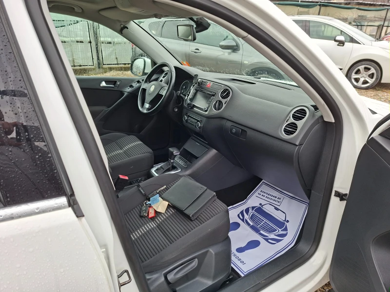 VW Tiguan 2.0 TDI, снимка 12 - Автомобили и джипове - 53295998