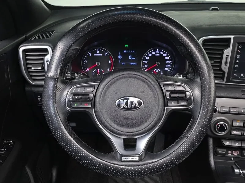 Kia Sportage 2.0 CRDi 4WD, снимка 15 - Автомобили и джипове - 54276697