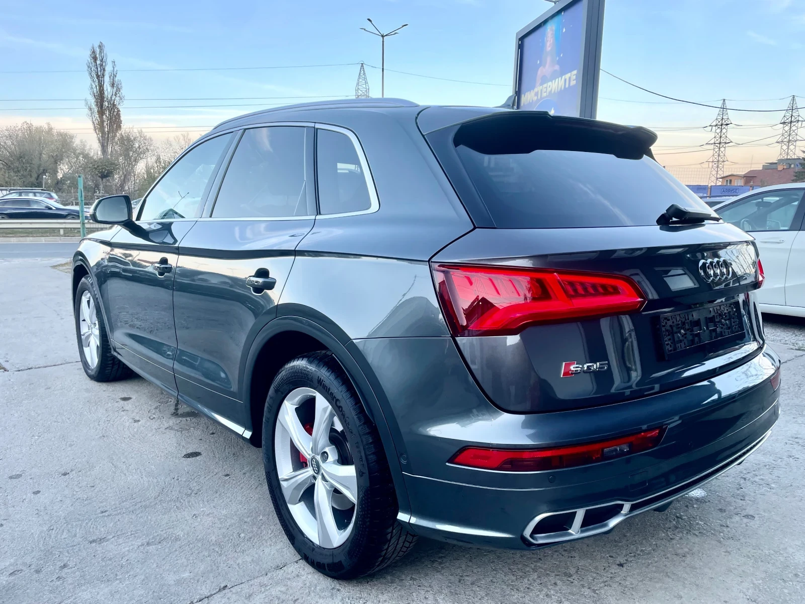 Audi SQ5 3.0TFSi Matrix B&O Дистроник Панорама Швейцария - изображение 3