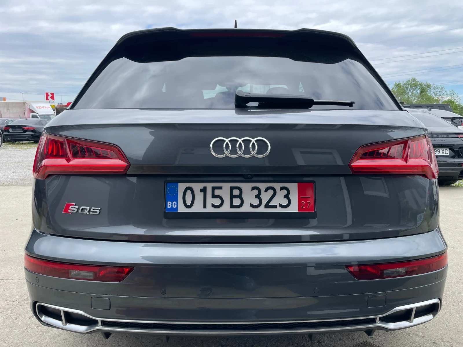 Audi SQ5 3.0TFSi Matrix360 B&O Дистроник Панорама Швейцария, снимка 4 - Автомобили и джипове - 47533387