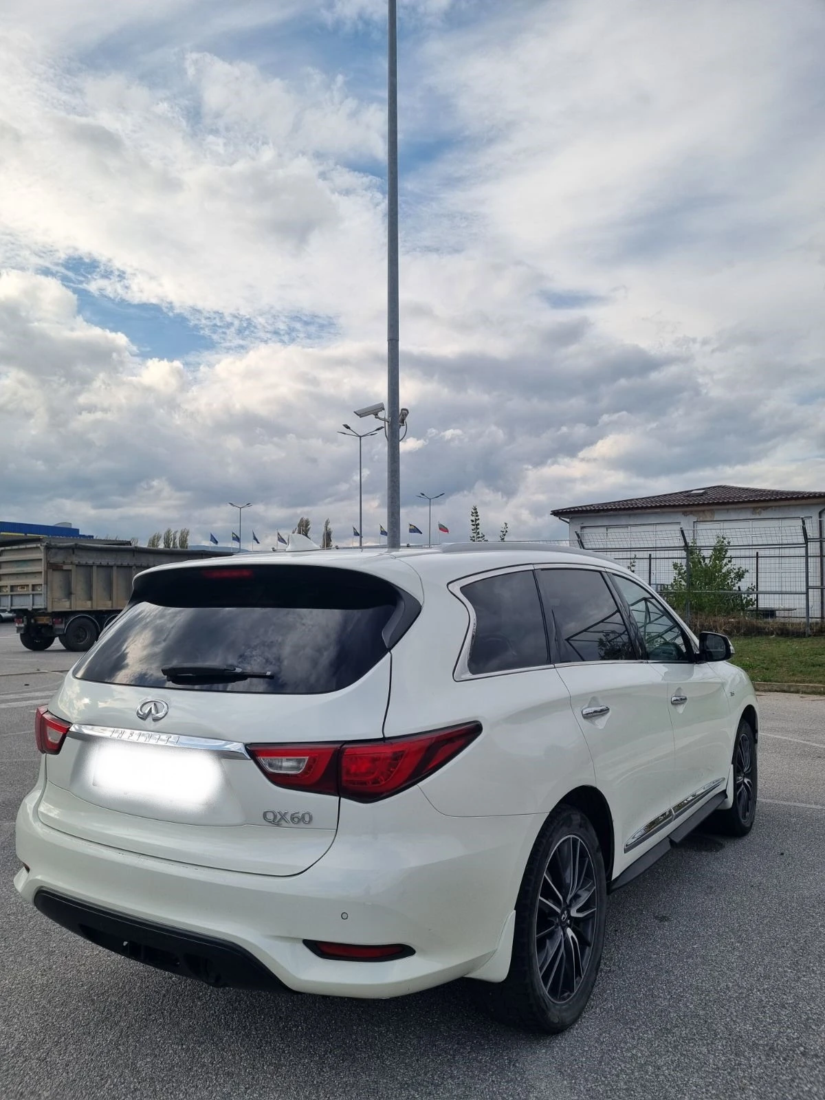 Infiniti QX60 3.5 V6 - изображение 6