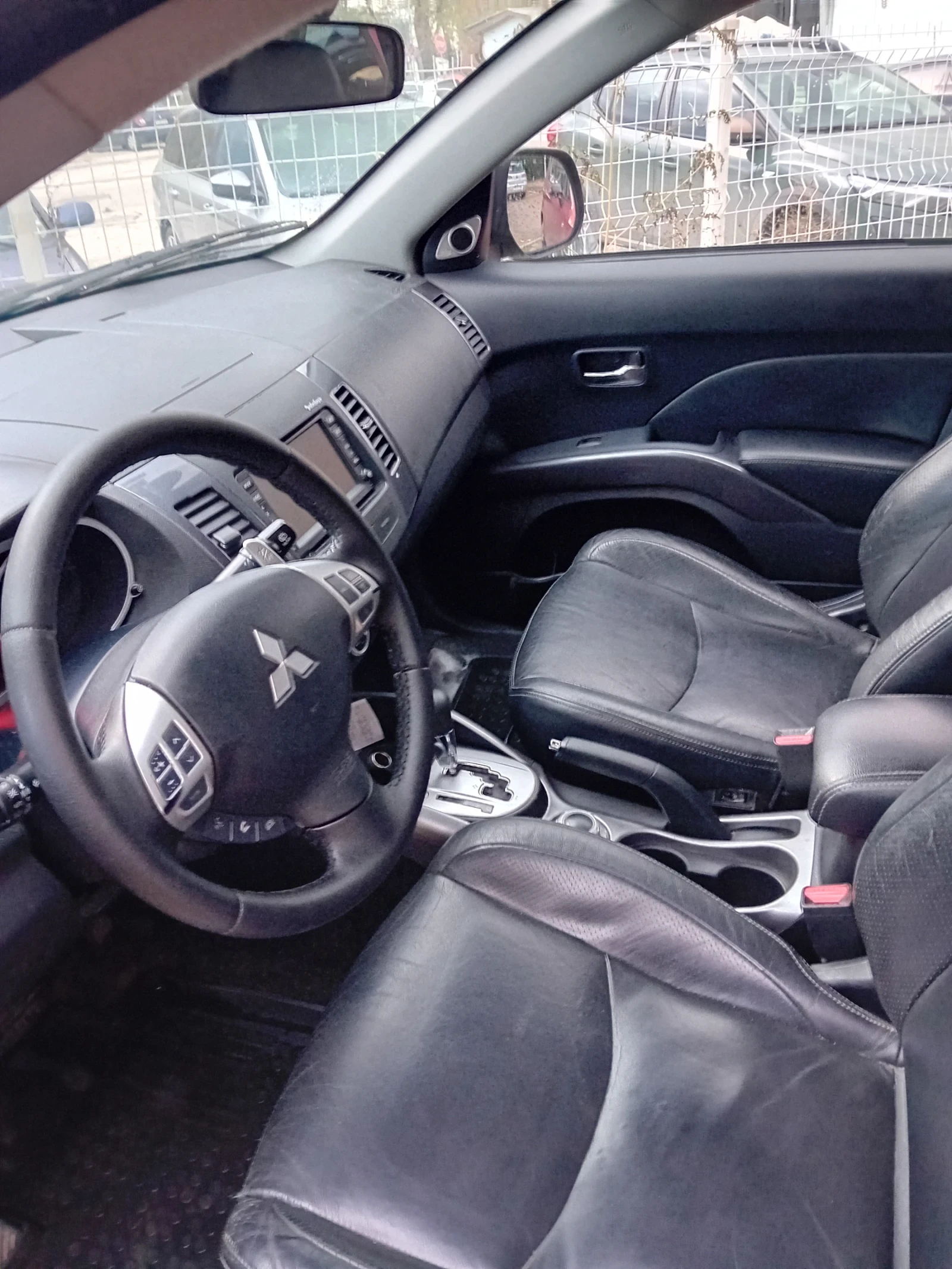 Mitsubishi Outlander 2.4ГАЗ - изображение 9