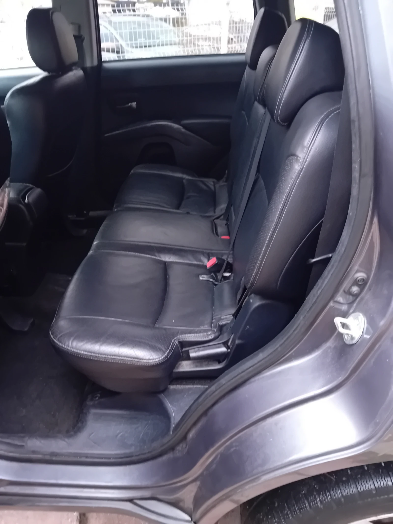 Mitsubishi Outlander 2.4ГАЗ - изображение 10