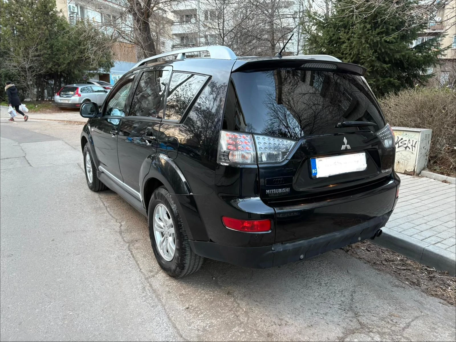 Mitsubishi Outlander  - изображение 3