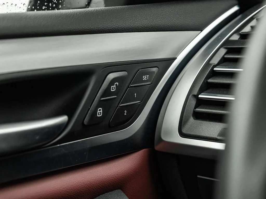 BMW X4 * xDrive30i * CARFAX * ���� �� �� | Mobile.bg � ����������� 14