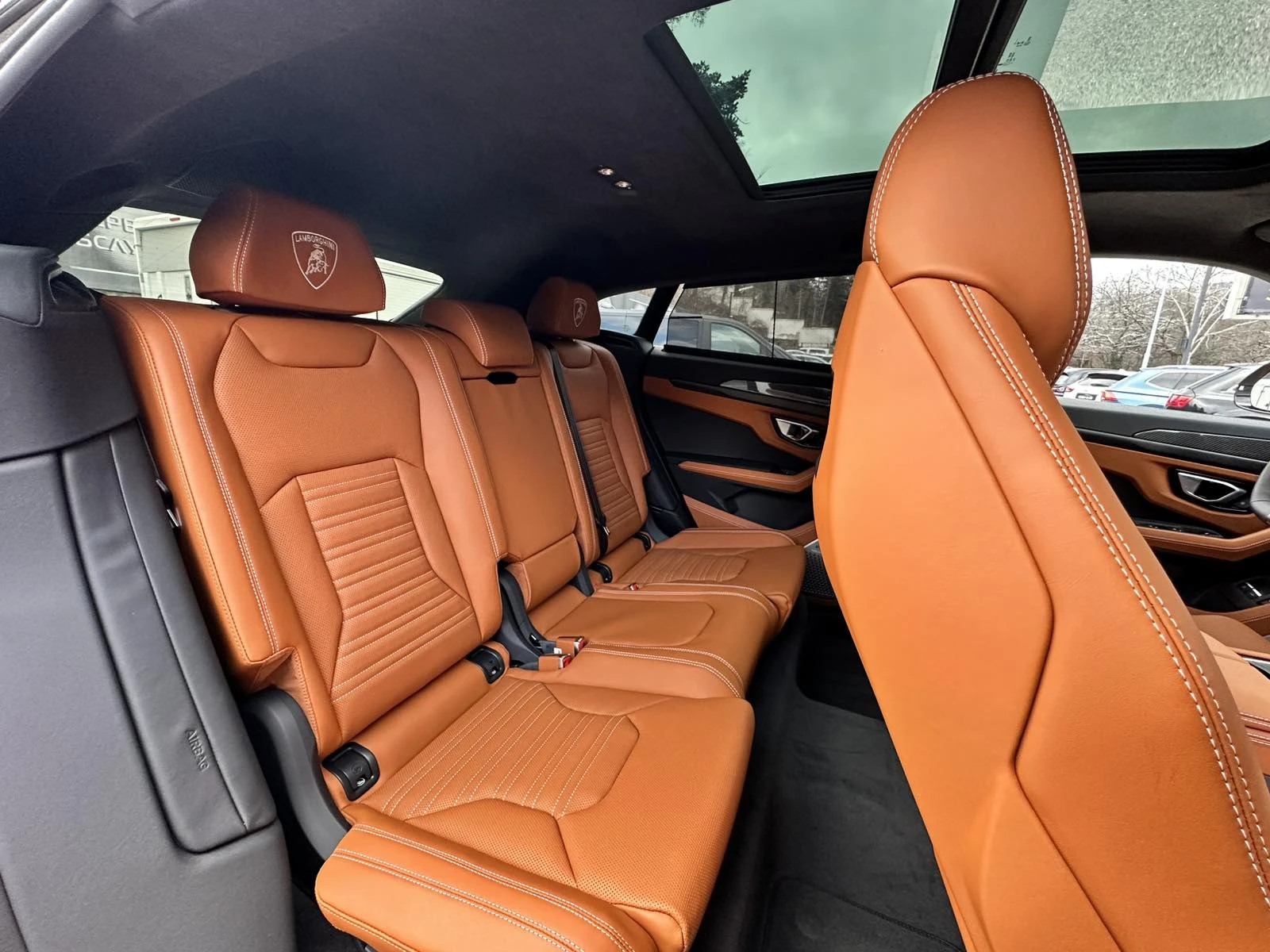 Lamborghini Urus SE /Carbon/B&O/, снимка 16 - Автомобили и джипове - 53733837