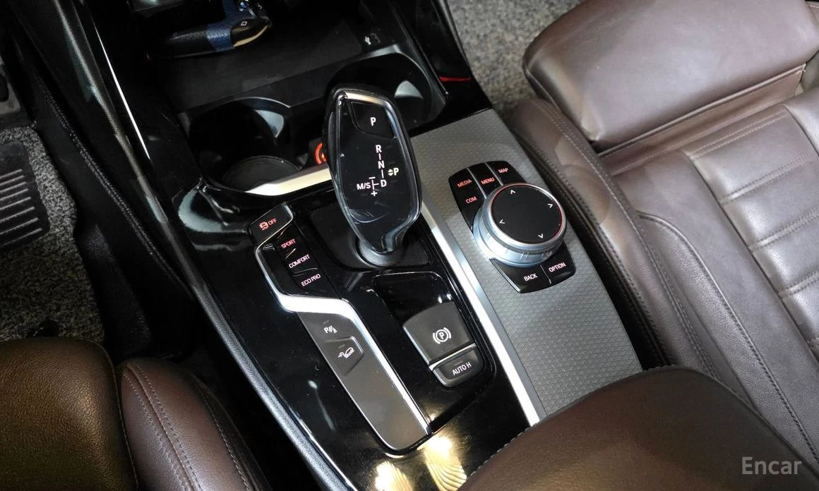 BMW X3 XDRIVE* МПАКЕТ* RECARO* КАМЕРИ* 360* ПАНО* ПОДГРЕВ, снимка 11 - Автомобили и джипове - 54122713