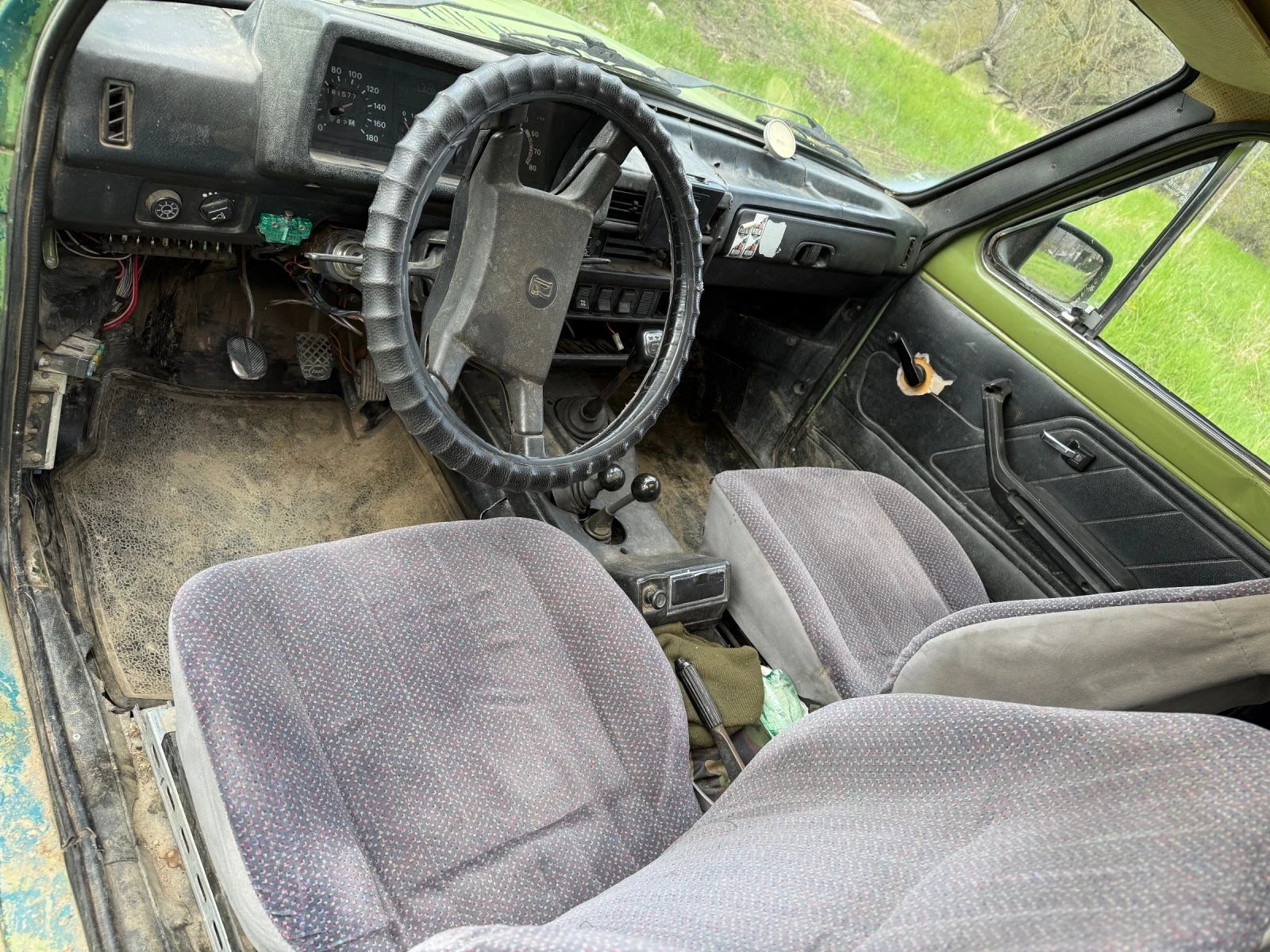 Lada Niva 1.7 моно инжекция, снимка 4 - Автомобили и джипове - 54442194