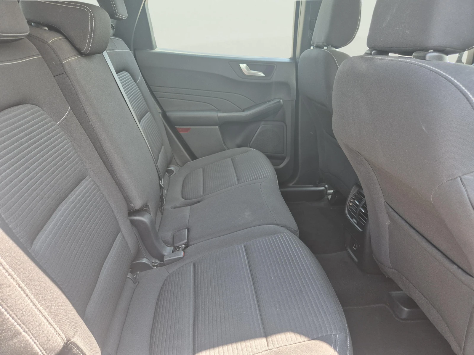 Ford Kuga 2.5 PHEV, снимка 9 - Автомобили и джипове - 54826624