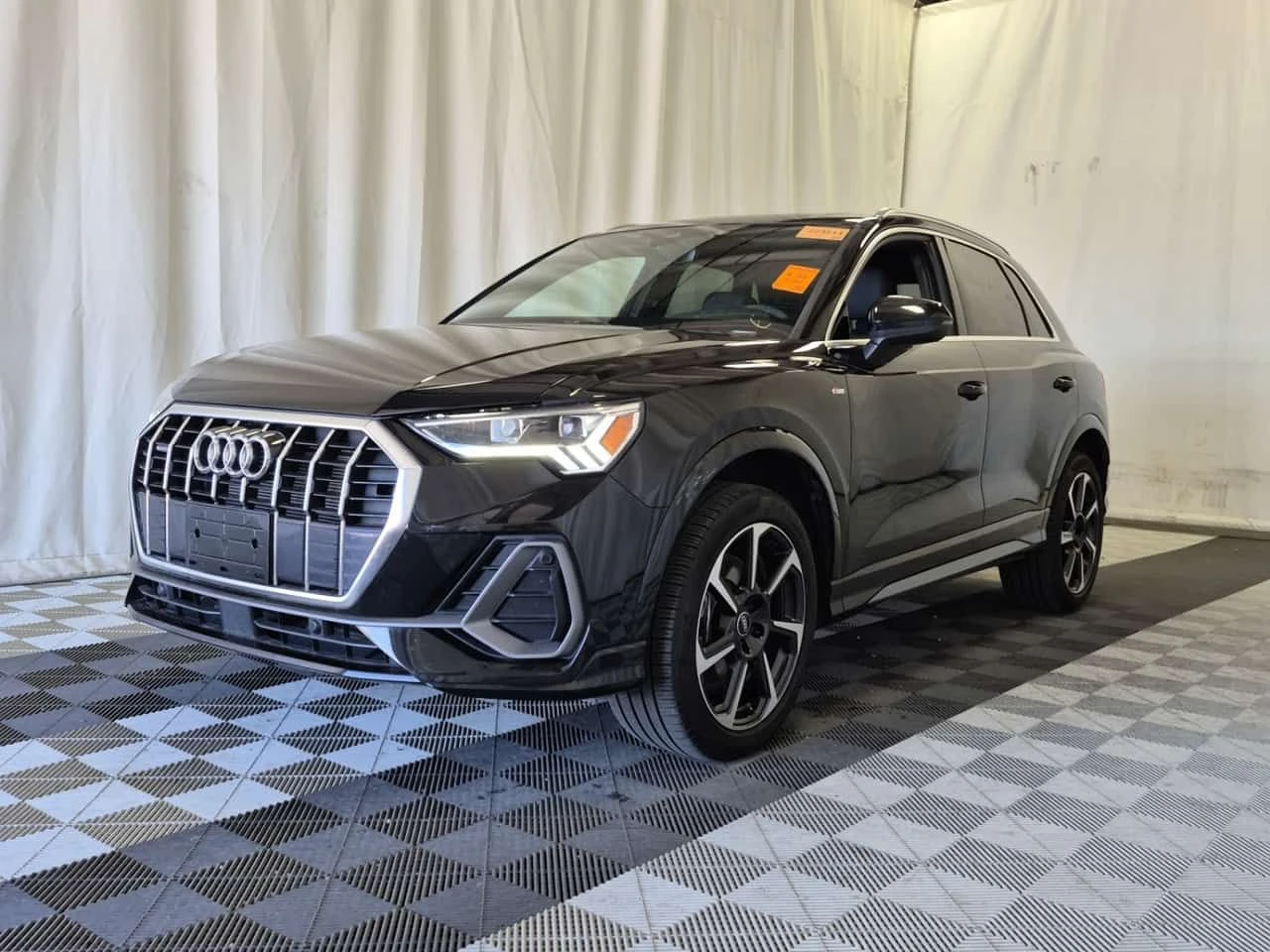Audi Q3  Progressiv /CAMERA/ПОДГРЕВИ