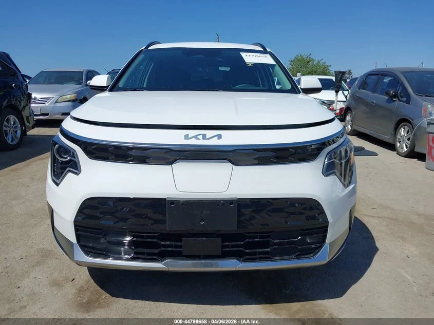 Kia Niro Ev Wind, снимка 13 - Автомобили и джипове - 55026288