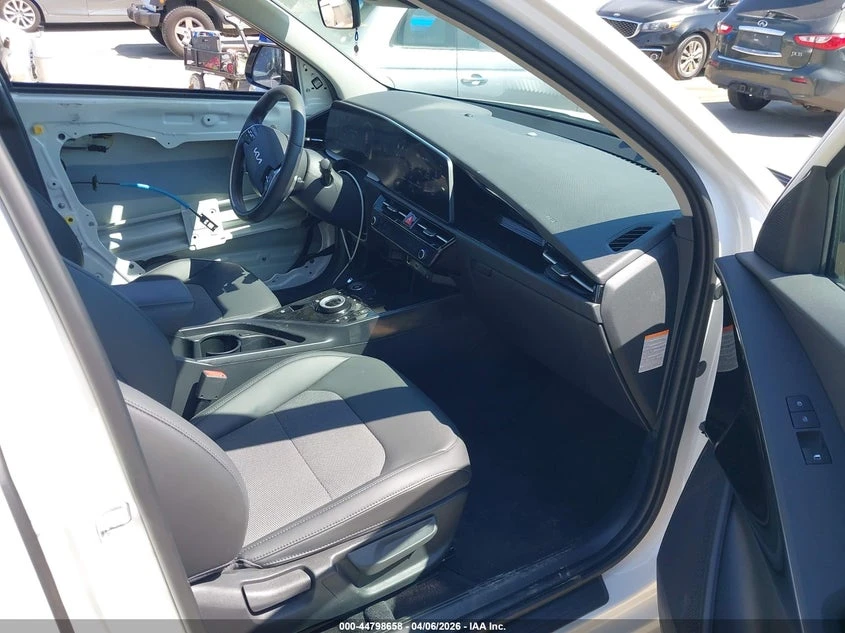 Kia Niro Ev Wind, снимка 5 - Автомобили и джипове - 55026288