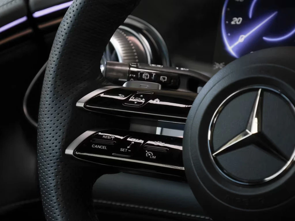 Mercedes-Benz EQE SUV/408HP/AMG/NIGHT/PANO/360/HUD/MEMO/BURM/447q, снимка 5 - Автомобили и джипове - 55014399