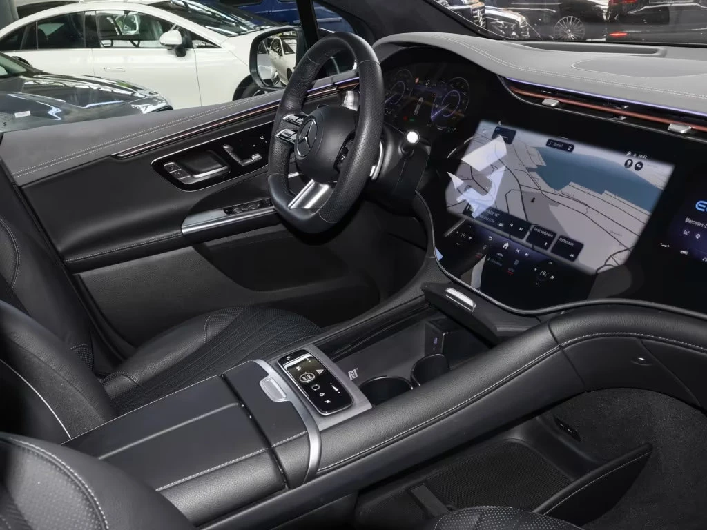 Mercedes-Benz EQE SUV/408HP/AMG/NIGHT/PANO/360/HUD/MEMO/BURM/447q, снимка 4 - Автомобили и джипове - 55014399