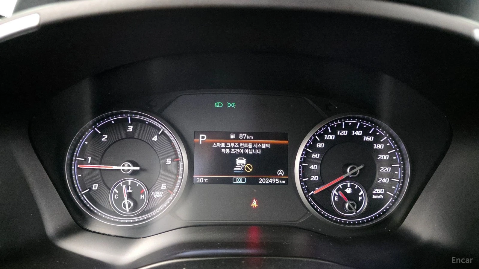 Hyundai Santa fe * ПАНО* KEYLESS* Camera* ПОДГРЕВ* , снимка 8 - Автомобили и джипове - 55577958