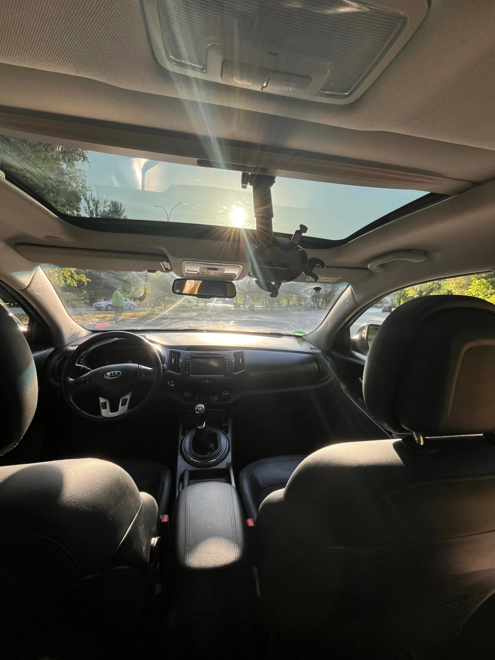 Kia Sportage, снимка 9 - Автомобили и джипове - 55681335