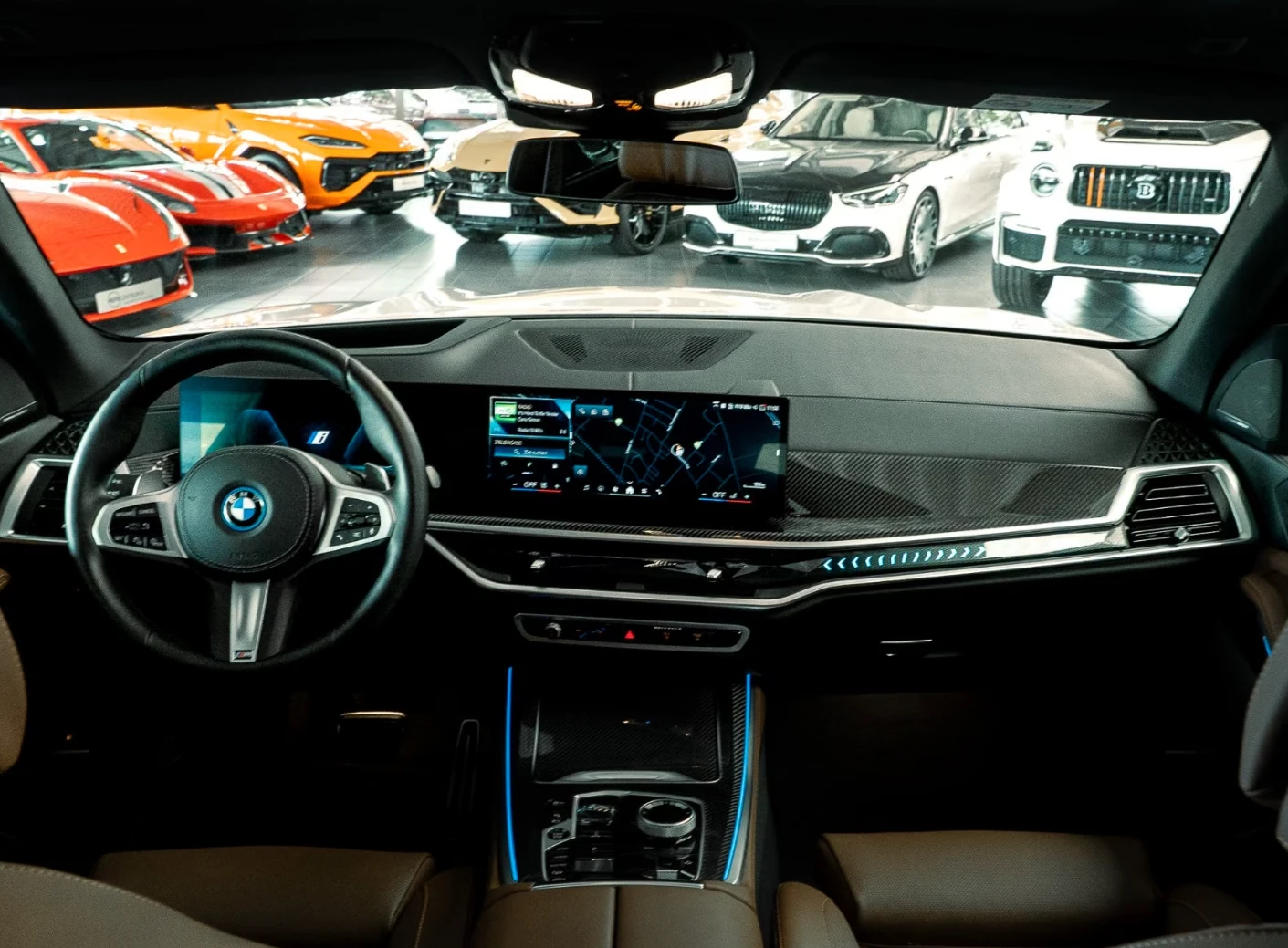 BMW X5 50e* M-SPORT PRO* SKY* 360* CARBON* H/K* ВЕНТИЛАЦИ, снимка 9 - Автомобили и джипове - 56175576
