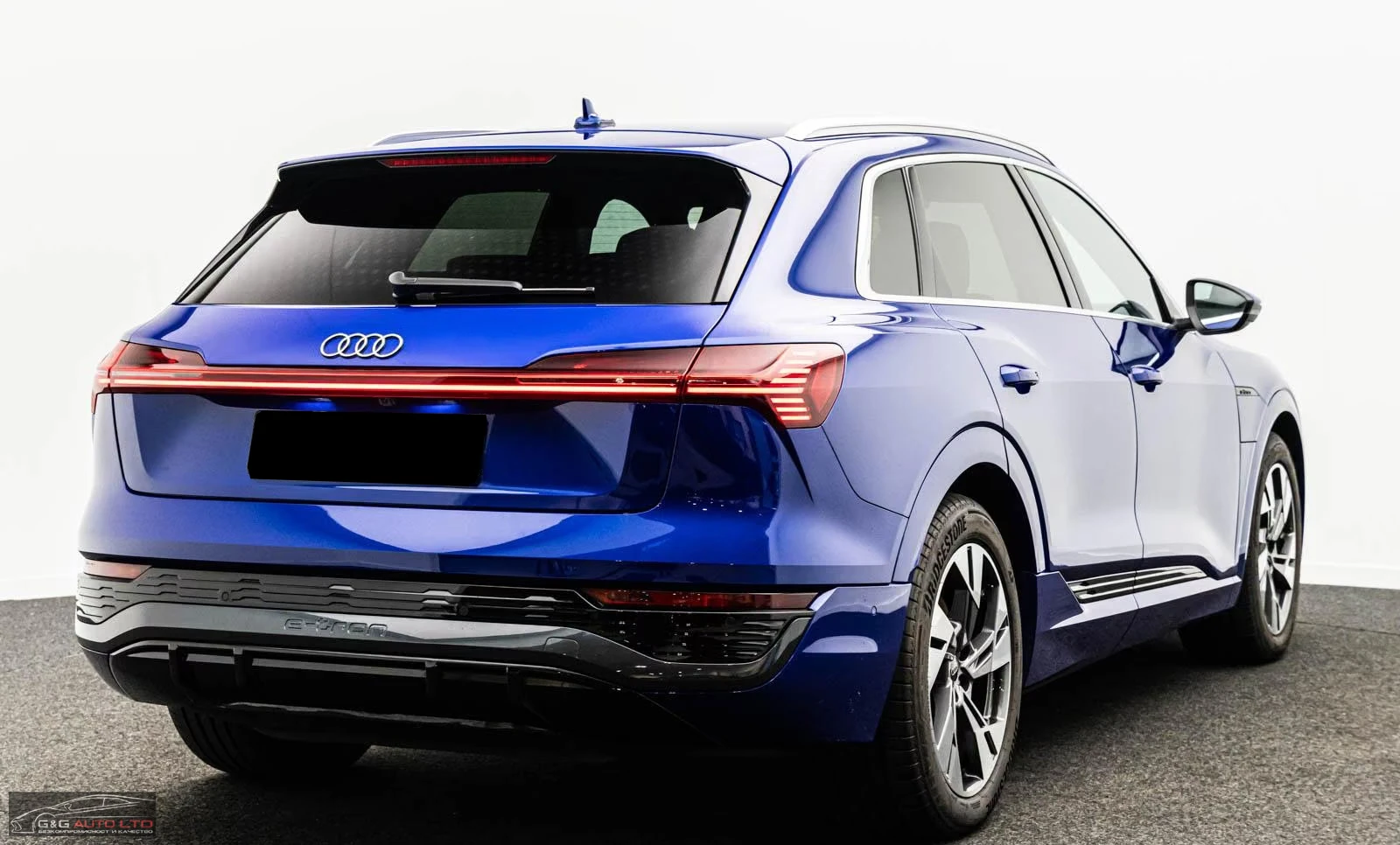 Audi Q8 e-tron/408HP/2xS-LINE/MATRIX/CAM/HUD/B&O/710q | Mobile.bg � ����������� 3