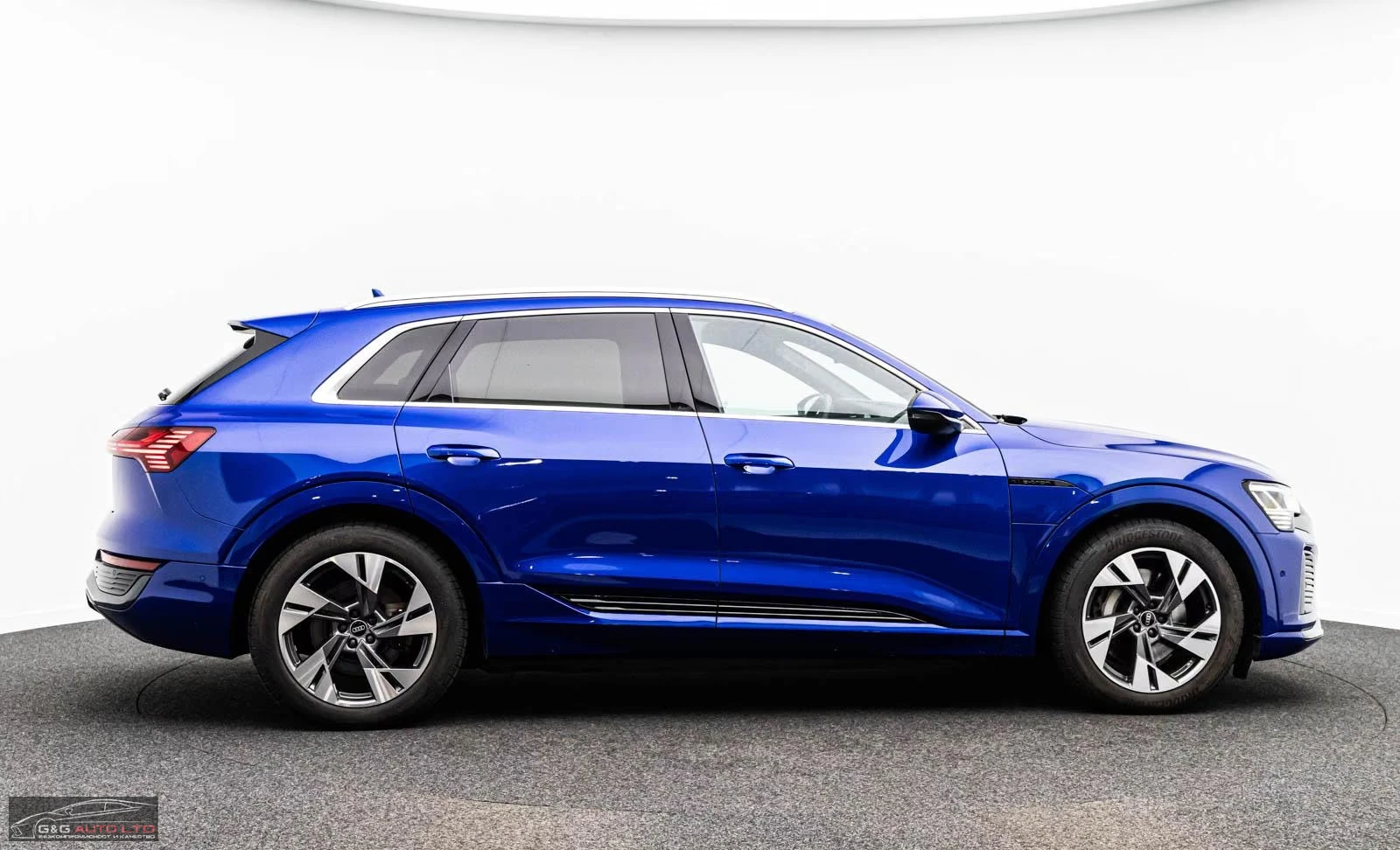Audi Q8 e-tron/408HP/2xS-LINE/MATRIX/CAM/HUD/B&O/710q | Mobile.bg � ����������� 2