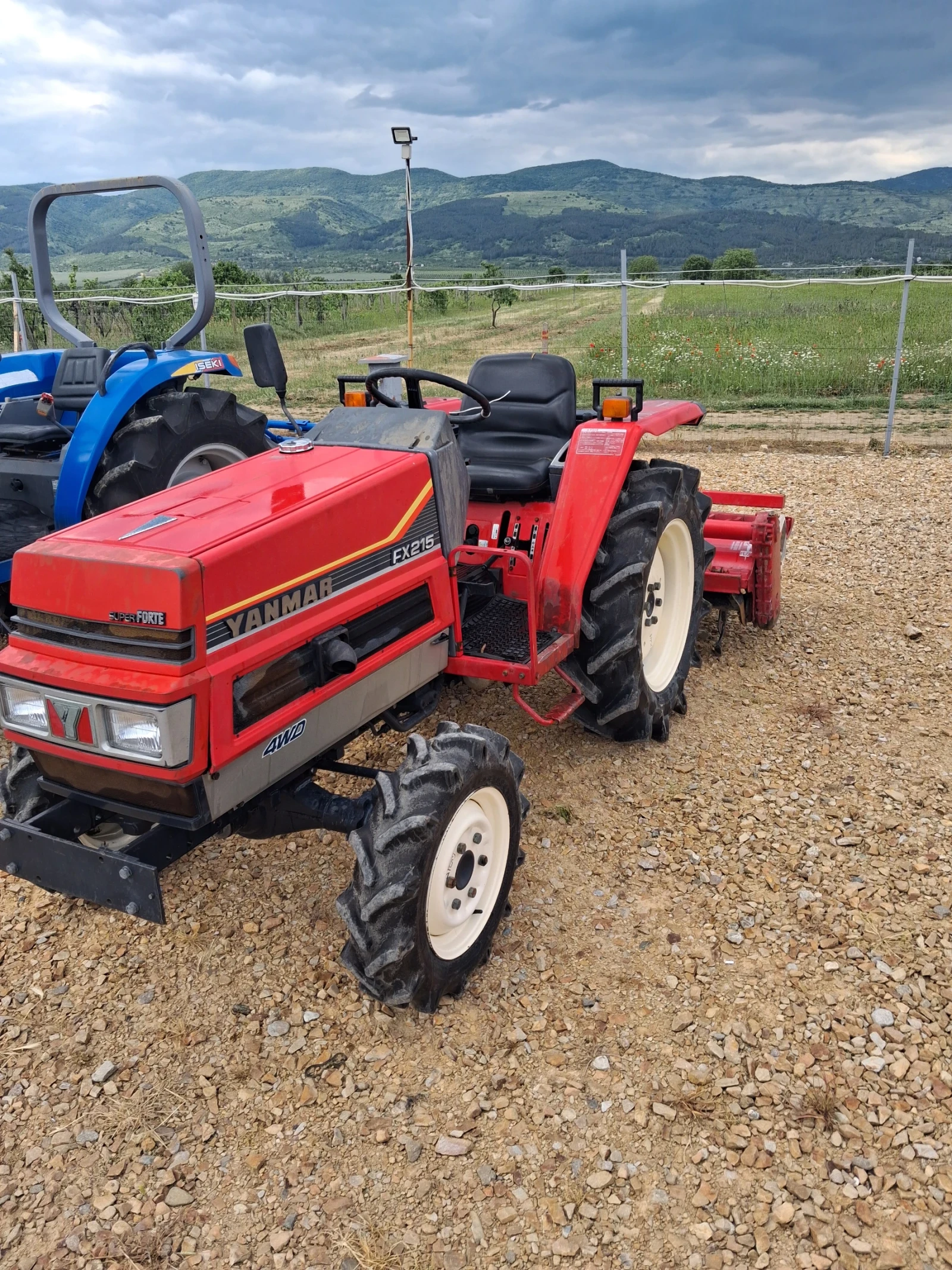 Трактор Kubota СКАЙТРАК , снимка 2 - Селскостопанска техника - 54606179