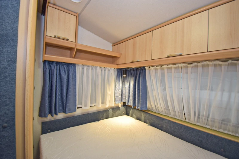 Каравана Knaus As Good As Gold 440, снимка 8 - Каравани и кемпери - 52861523