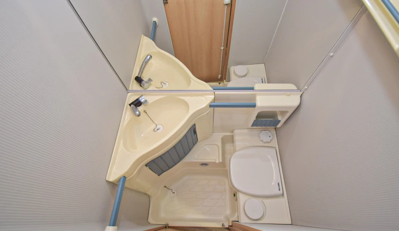 Каравана Knaus As Good As Gold 440, снимка 16 - Каравани и кемпери - 52861523