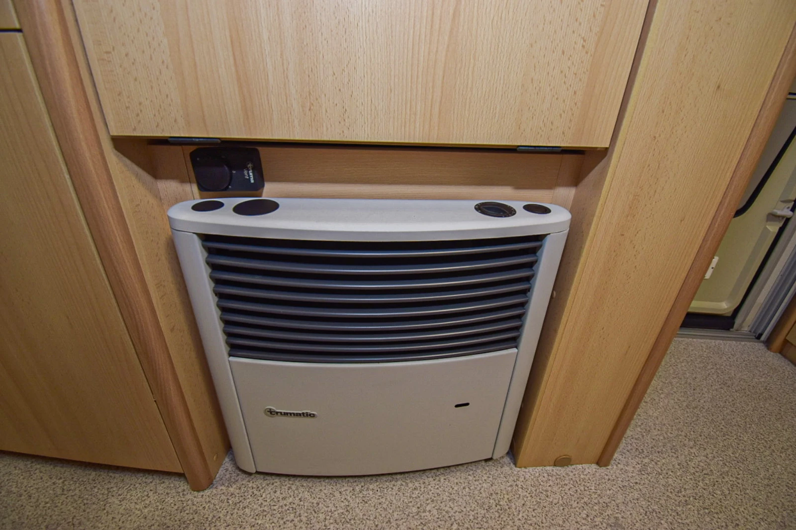 �������� Knaus As Good As Gold 440 | Mobile.bg � ����������� 17