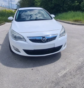 Opel Astra 1.4 Turbo, снимка 1