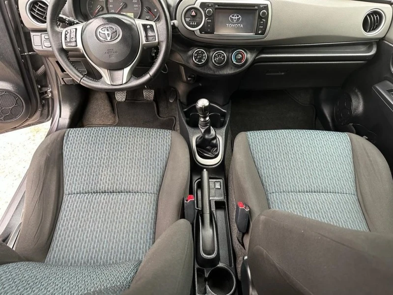 Toyota Yaris 1.4d NAVI , снимка 13 - Автомобили и джипове - 41344547