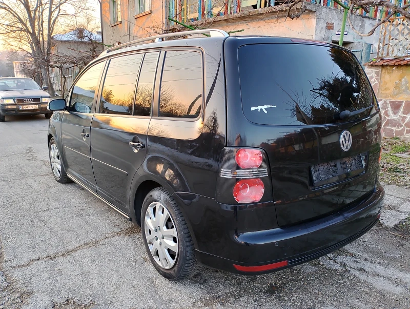 VW Touran 1.9 TDI 105k.c., снимка 8 - Автомобили и джипове - 49247744