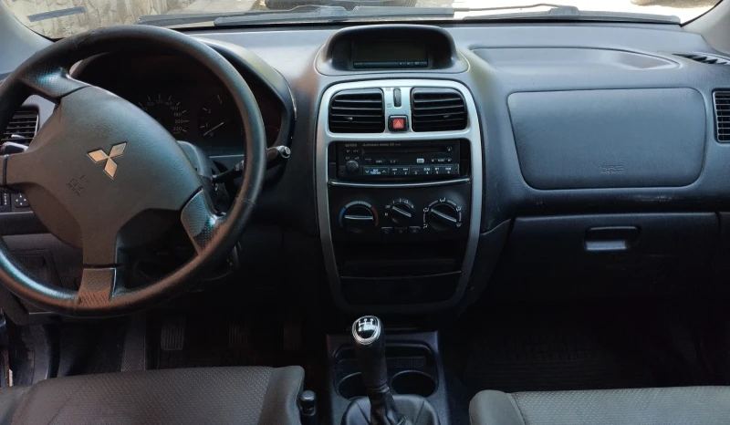 Mitsubishi Space star, снимка 13 - Автомобили и джипове - 52703916