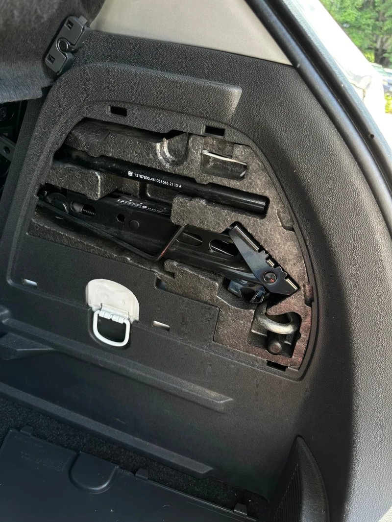 Opel Corsa D1.4 I 16V ECOTEC, снимка 11 - Автомобили и джипове - 52518231