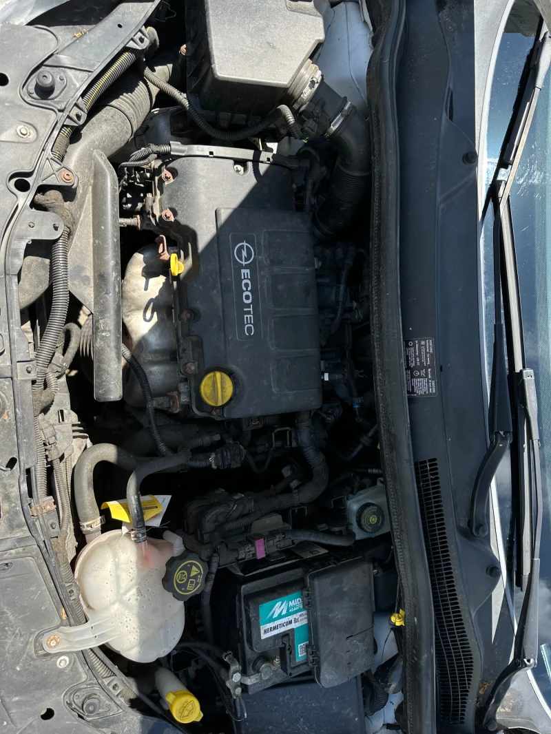 Opel Corsa D1.4 I 16V ECOTEC, снимка 10 - Автомобили и джипове - 52518231
