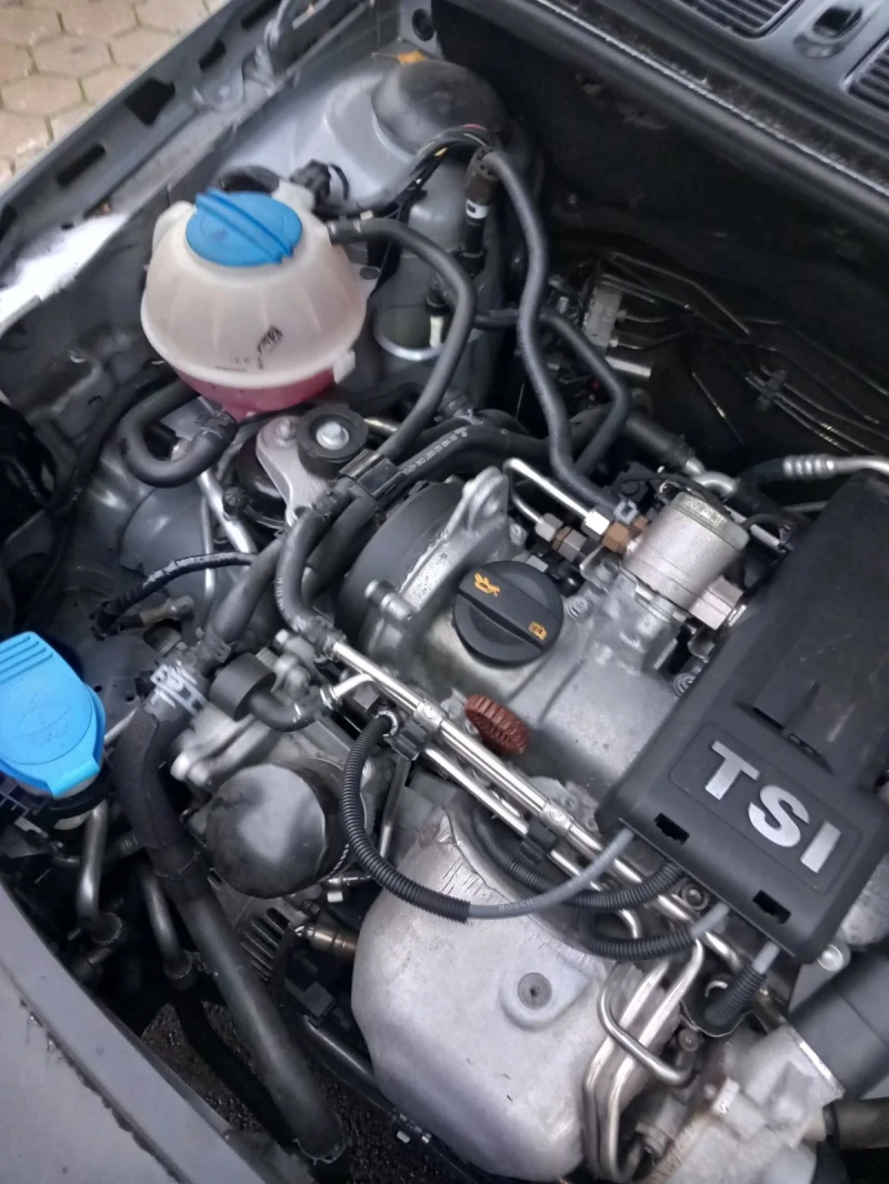 Skoda Roomster 1.2 TFSI Automat Swiss, снимка 13 - Автомобили и джипове - 52424123