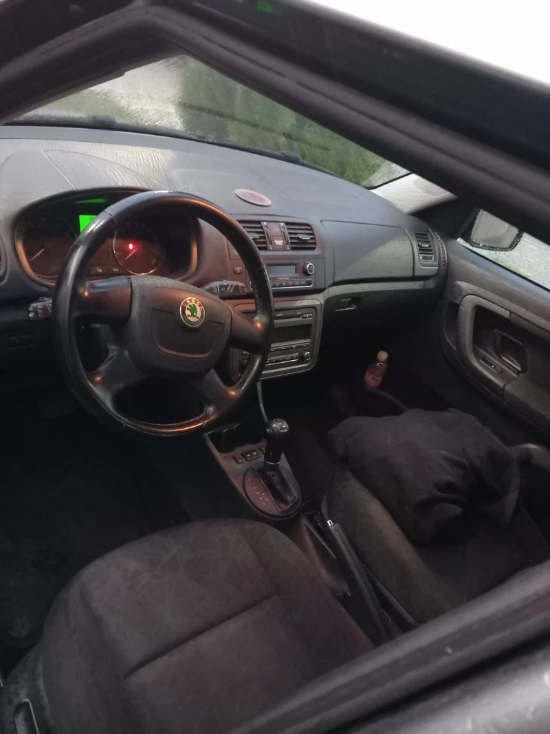 Skoda Roomster 1.2 TFSI Automat Swiss, снимка 8 - Автомобили и джипове - 52424123